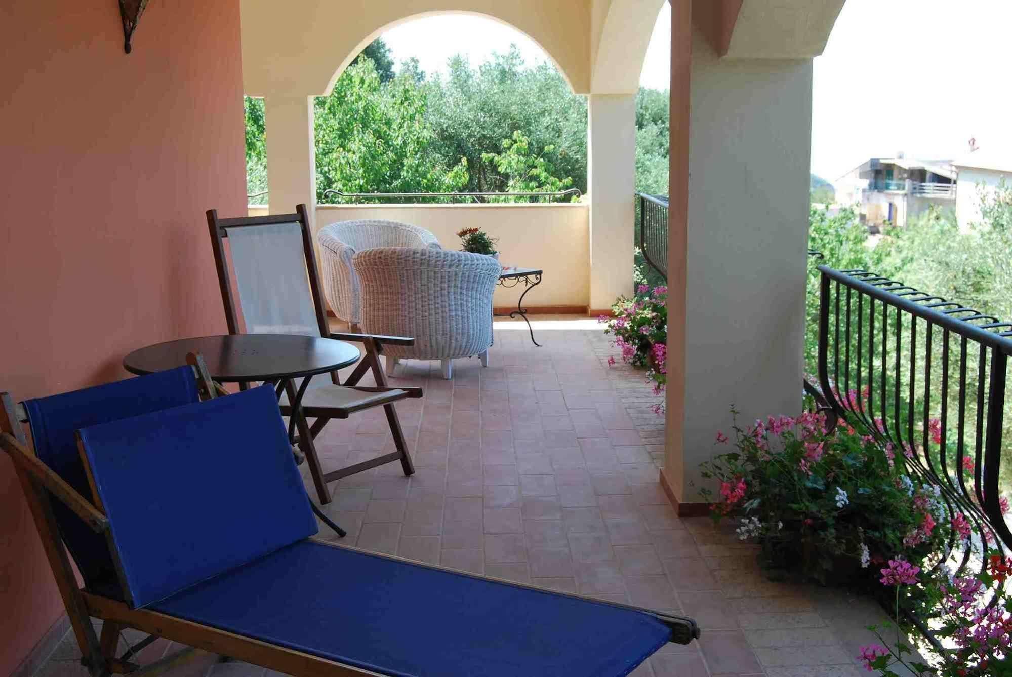 Villa Santa Sofia Ascea Bagian luar foto
